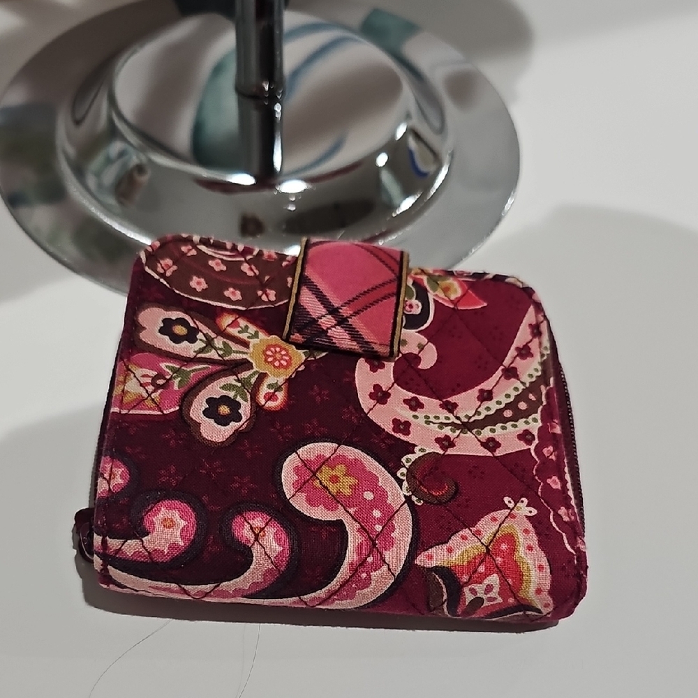 Vera Bradley Raspberry Paisley backpack with matching wallet - Picture 11 of 15